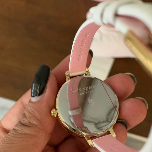 New Kate spade watch 🦋 unique - Picture 3 of 7